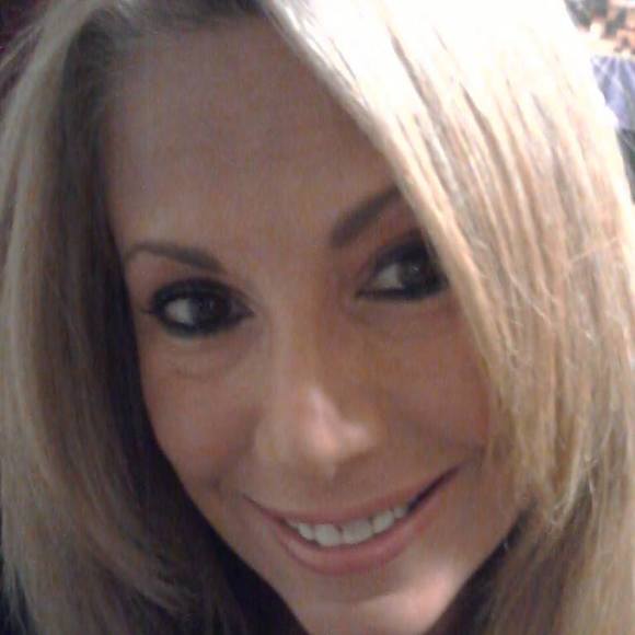 Meet your Posher, Louise - Picture 1 of 1